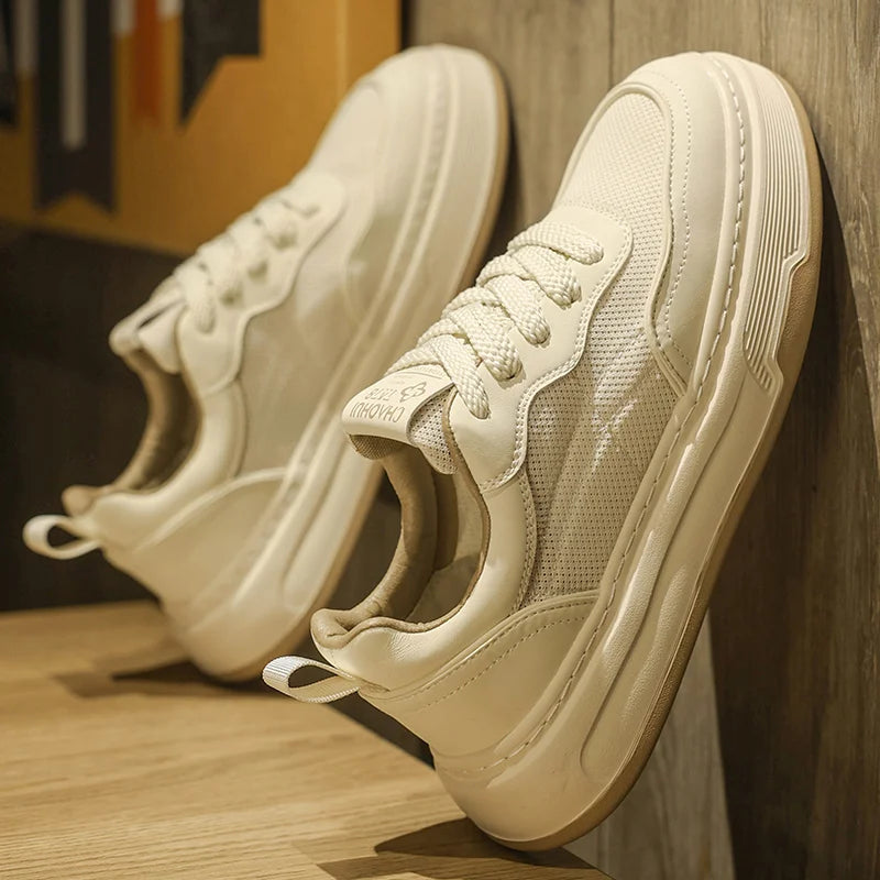 Ultraleichte atmungsaktive Mesh-Sneaker für Herren 2025 – modische Freizeitschuhe mit dicker Sohle, komfortable Schnür-Trainer für tägliche Spaziergänge