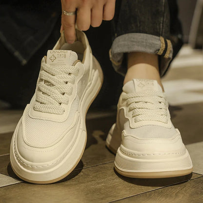 Ultraleichte atmungsaktive Mesh-Sneaker für Herren 2025 – modische Freizeitschuhe mit dicker Sohle, komfortable Schnür-Trainer für tägliche Spaziergänge