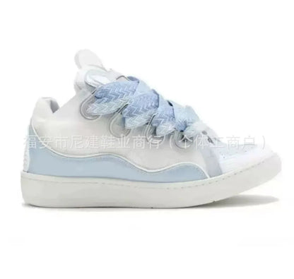 Bequeme Skate-Schuhe mit hohem Absatz, dicker Sohle, lässige sportliche Dad-Bag-Schuhe im vietnamesisch-kambodschanischen neuen Stil, geknotet, zum Hineinschlüpfen