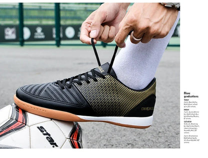 Soccer Shoes Men Anti-Slip Indoor Football Boots Fashion Men’s Futsal Shoes IC Training Cleats Chuteira Futebol Male Sneakers