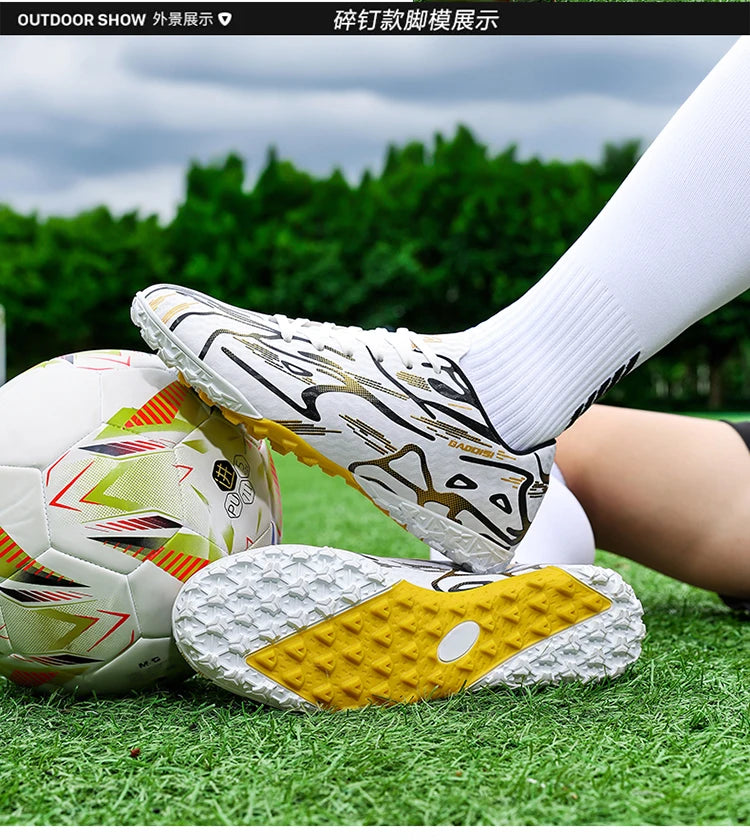 New Men Football Boots TF Sport Training Soccer Shoes Kids Ultralight Breathable Professional Sneakers Unisex Grass Cleats Match