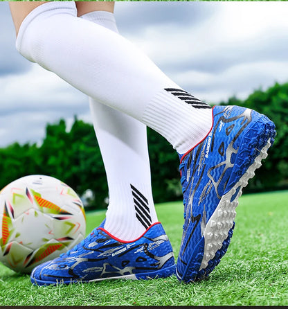 New Men Football Boots TF Sport Training Soccer Shoes Kids Ultralight Breathable Professional Sneakers Unisex Grass Cleats Match