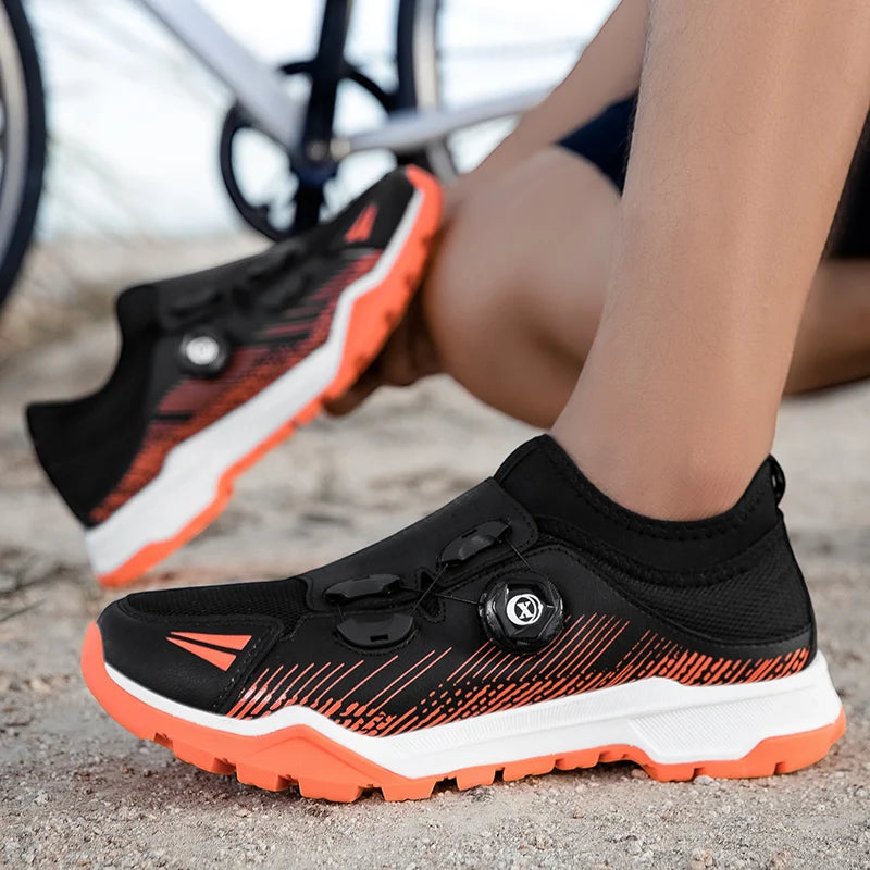 Outdoor Mountain Bike Riding Shoes With Anti Slip Soles Suitable For Riding Sports Shoes That Are Lightweight Sizes For 39-46