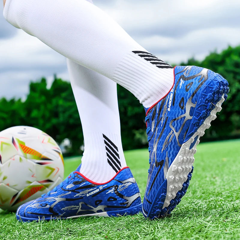New Men Football Boots TF Sport Training Soccer Shoes Kids Ultralight Breathable Professional Sneakers Unisex Grass Cleats Match