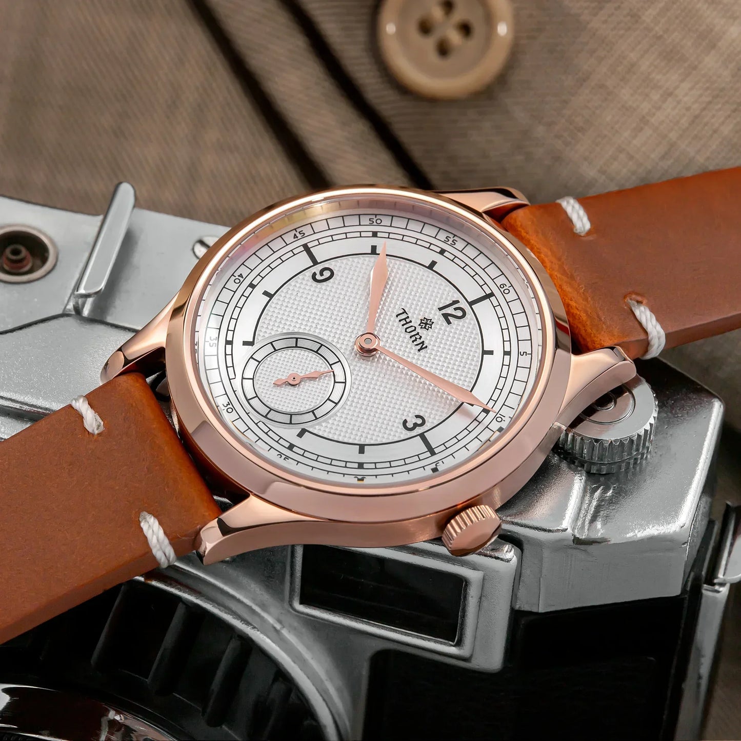 THORN T001 Quartz Watch 316L Stainless Steel Sapphire Crystal Waterproof Grilled Blue Hands Fashion Business Men Women Watch