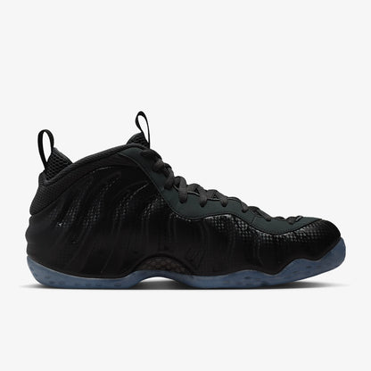 Nike Authentic Air Foamposite One – robuste Basketballschuhe für Herren HF2902-002