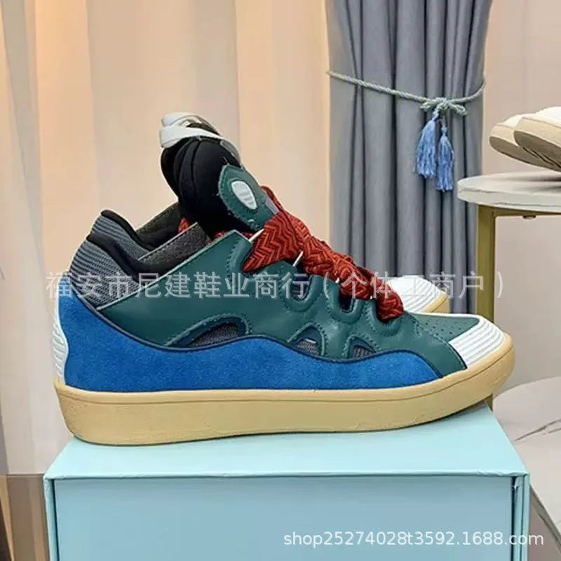 Bequeme Skate-Schuhe mit hohem Absatz, dicker Sohle, lässige sportliche Dad-Bag-Schuhe im vietnamesisch-kambodschanischen neuen Stil, geknotet, zum Hineinschlüpfen
