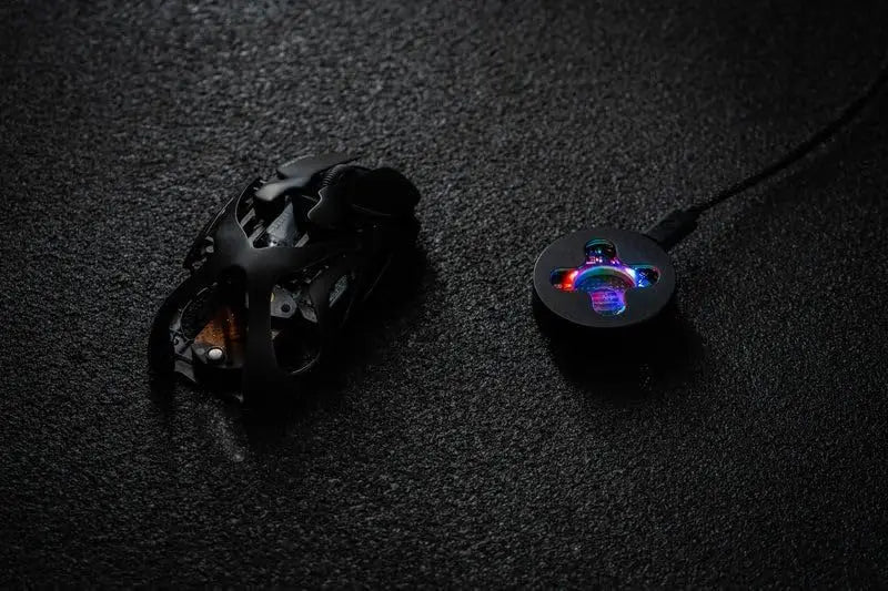 Angry Miao Infinity Gaming-Wireless-Maus aus Metall, ultraleicht, hohl, Hot-Swap-fähig, PAW3950, Dual 8K, kabelgebunden, Tri-Mode