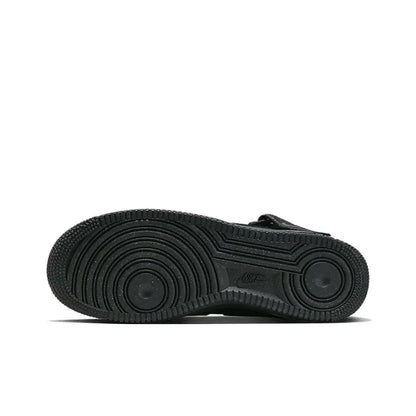 Nike Air Force 1 Mid Unisex-Sneaker – Knöchelstütze, klassisch gepolsterter Komfort & strapazierfähig für ganztägiges Tragen DQ7666-001