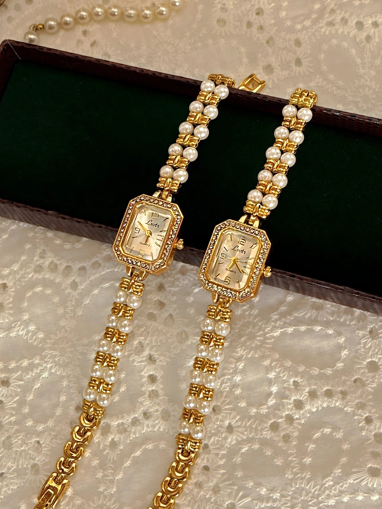 1 new gold luxury ladies waterproof quartz watch rectangular dial with double-row pearl bracelet simple niche ladies watch