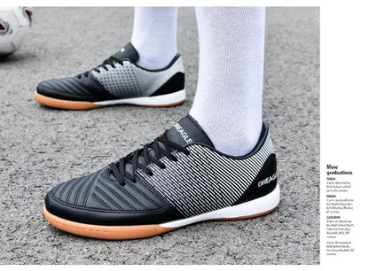 Soccer Shoes Men Anti-Slip Indoor Football Boots Fashion Men’s Futsal Shoes IC Training Cleats Chuteira Futebol Male Sneakers