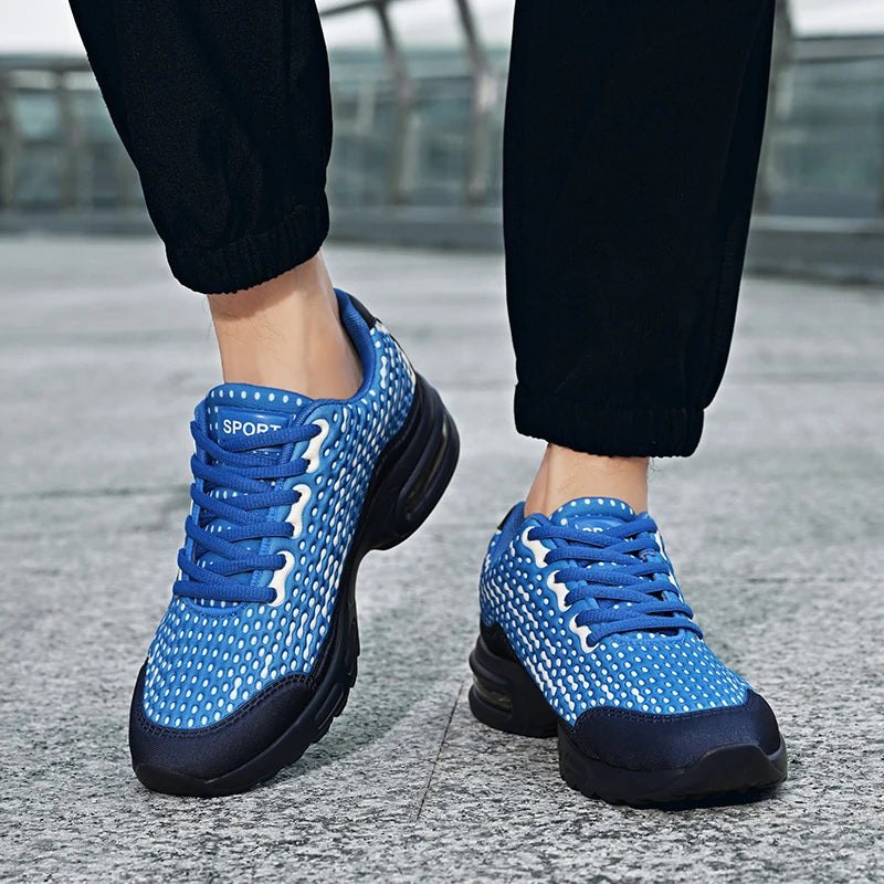 Men's Sports Shoes Lightweight Rebound Soft Sole Fashionable Mesh Breathable Youth Outdoor Running Fitness Training Shoes for Men