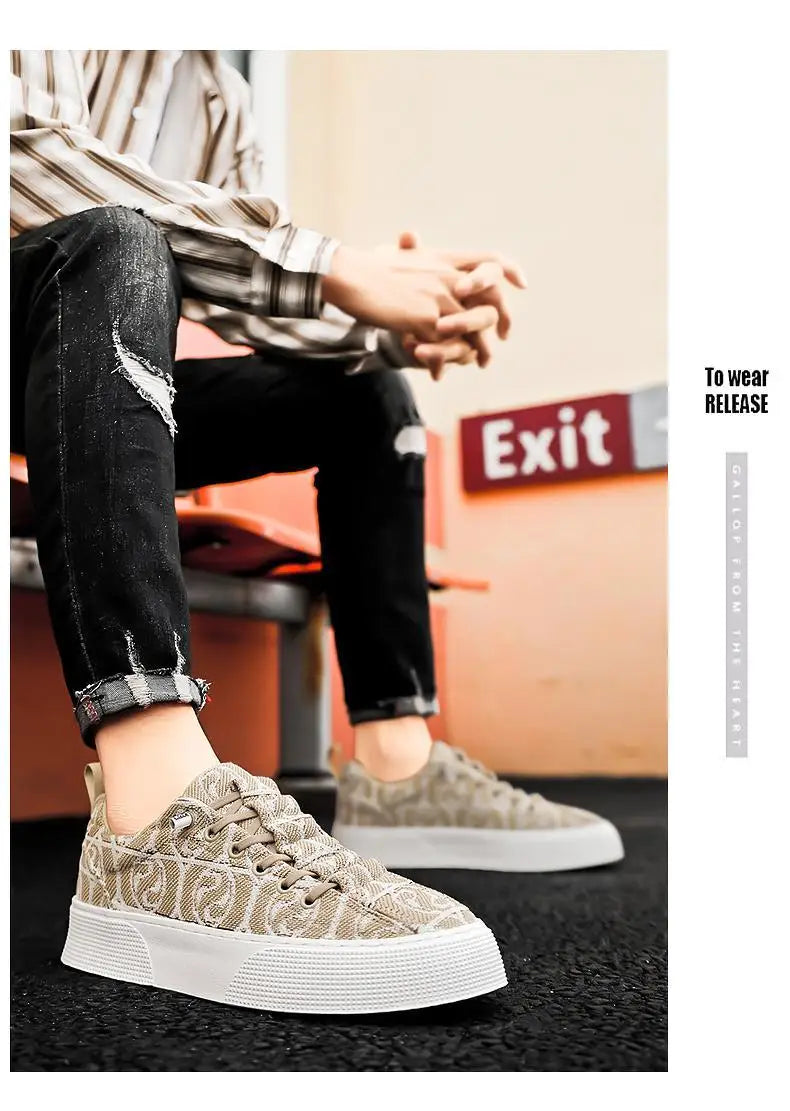 Designer black sneakers for men, running and walking shoes, frenulum-free canvas summer shoes, 2024 trend, men's luxury sneakers