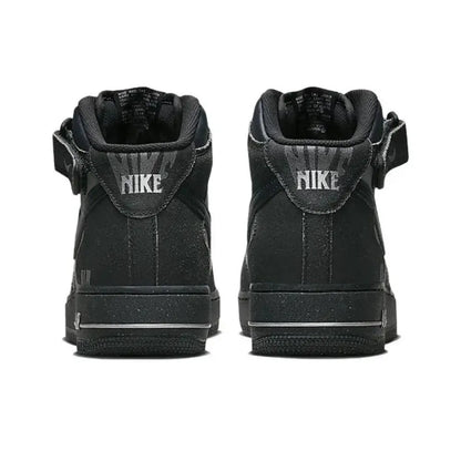Nike Air Force 1 Mid Unisex-Sneaker – Knöchelstütze, klassisch gepolsterter Komfort & strapazierfähig für ganztägiges Tragen DQ7666-001