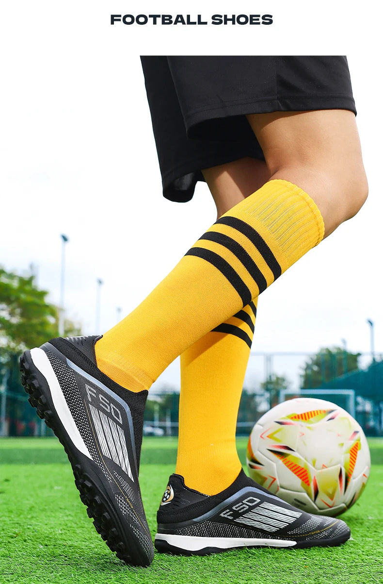 New Men's Football Boots Turf Comfortable Soccer Shoes Sport FG Grass Cleats Futsal Non-Slip Outdoor Adult Ultralight Non-Slip