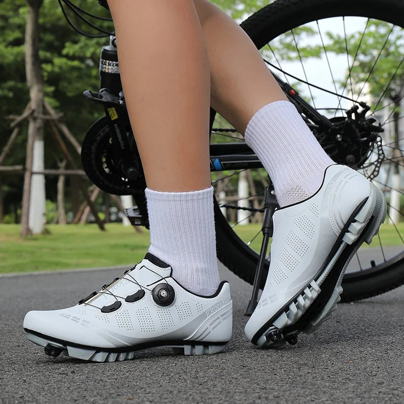 Herren-Mountainbike-Schuhe MTB, atmungsaktiv, rutschfest, hohe Härte, geeignet für Outdoor-Straßenrennen und Mountain-Offroad-Fahrten 37-46