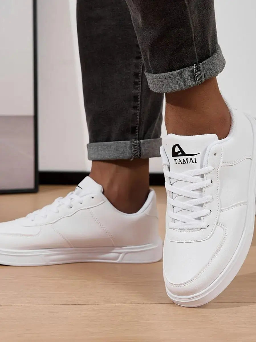 Leather Men White Sneakers Breathable Skateboarding Shoes Men's Outdoor Walking Running Shoes Couple Casual Shoes Size 36-45