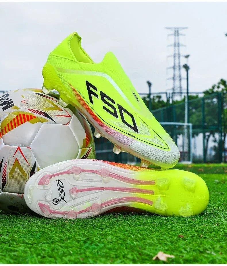 New Men's Soccer Shoes Hot-Selling Grass Cleats High-Quality Match Outdoor Football Boots Non-Slip Boys High-Top Lightweight Sneakers