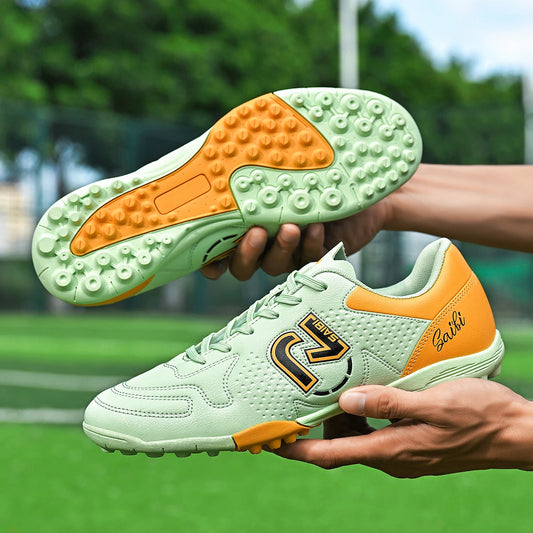 TF/FG launches new professional, personalized and fashionable football sports shoes, comfortable and breathable sports shoes
