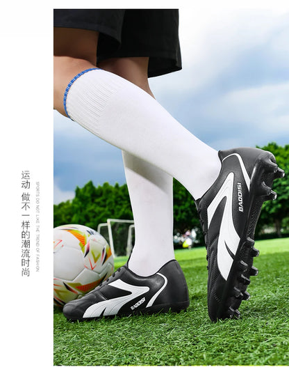 New Professional Men Soccer Shoes Adult Football Sneakers Indoor Futsal Ultralight Non-Slip Sport Wear-Resistant Football Boots.