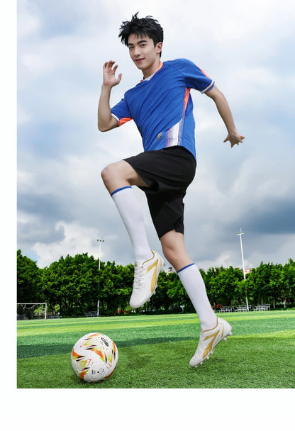 New Professional Men Soccer Shoes Adult Football Sneakers Indoor Futsal Ultralight Non-Slip Sport Wear-Resistant Football Boots.