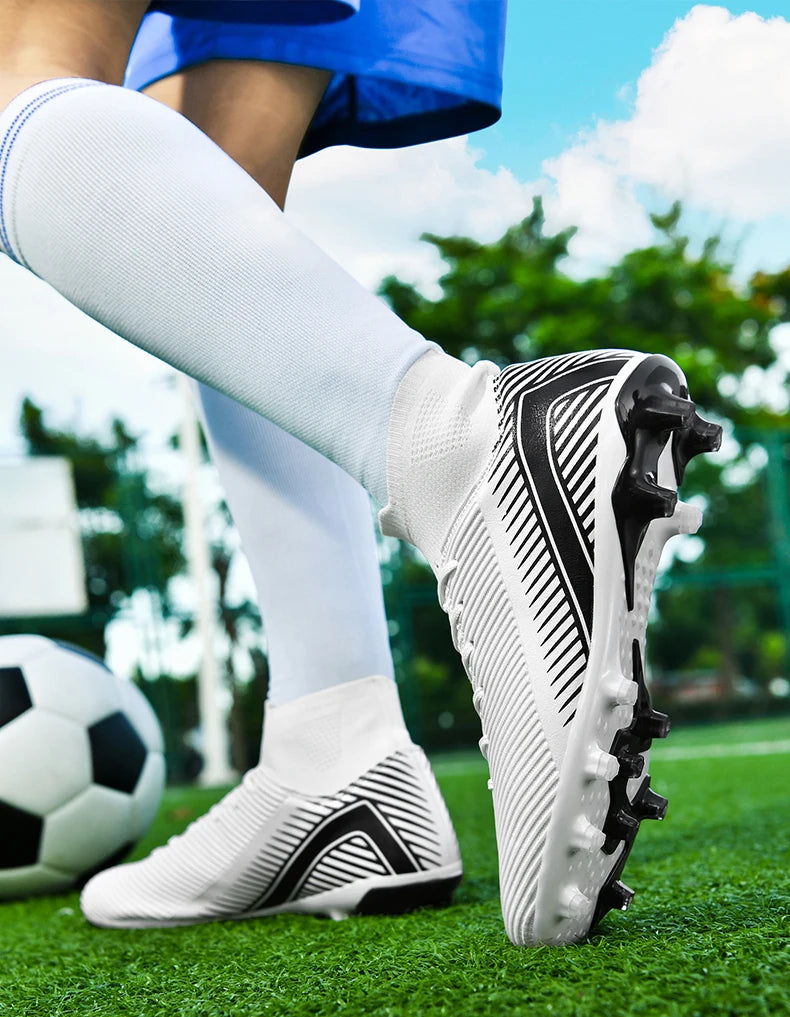 New Men's Professional Soccer Shoes Non-slip Football Boots Unisex Breathable Futsal Sports New Cleats Drop Shipping Ultralight