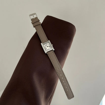 Luxury Square Small Watch Retro Womens Girls Quartz Watches Tiny Female Watch for Women Dresses Lady Fashion Gift for Girlfriend