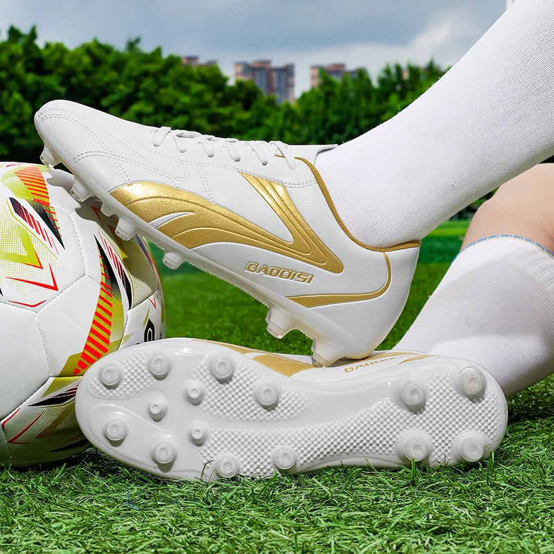 New Professional Men Soccer Shoes Adult Football Sneakers Indoor Futsal Ultralight Non-Slip Sport Wear-Resistant Football Boots.