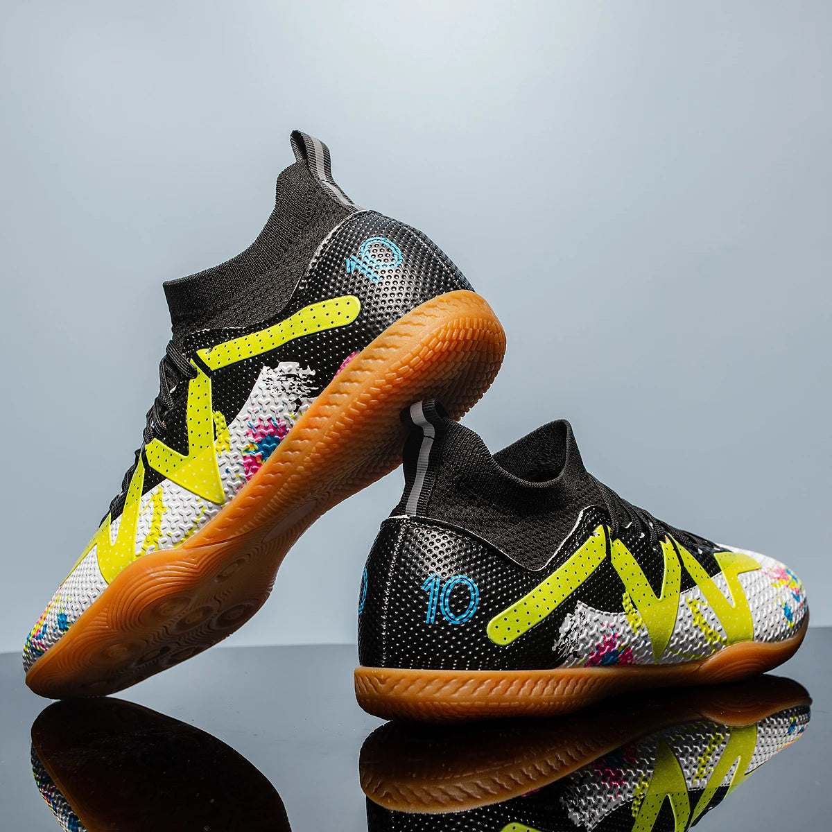 Men's Soccer Shoes Professional Match TF Football Boots Unisex Ultralight Match Hot Sale Women's Sneakers High-Quality Breathable