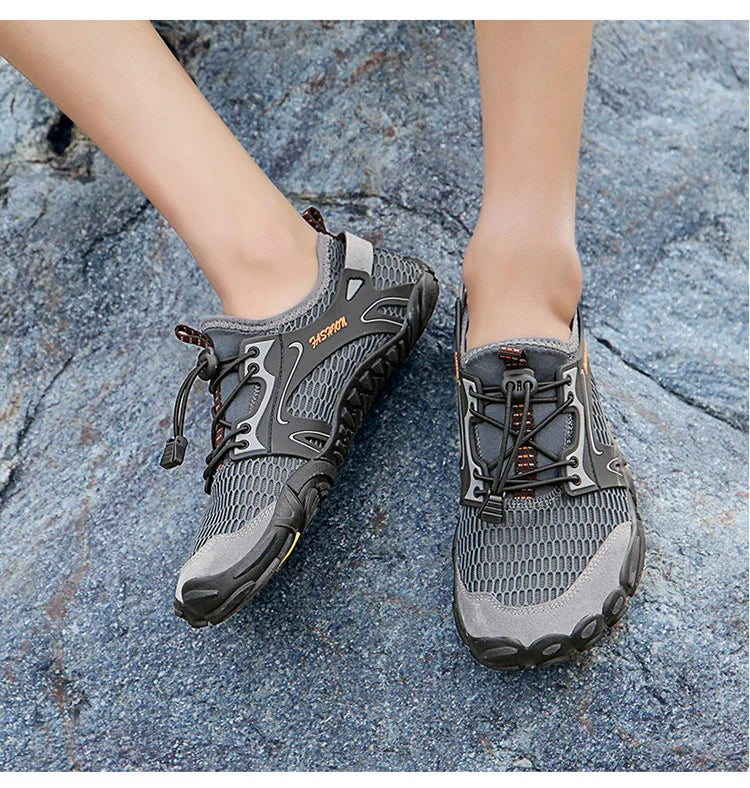 Water Shoes for Men, Trekking Hiking Shoes, Drainage Beach Aqua Shoes, Quick Dry Swim Barefoot Sandals, Diving Fishing Surfing Sneakers