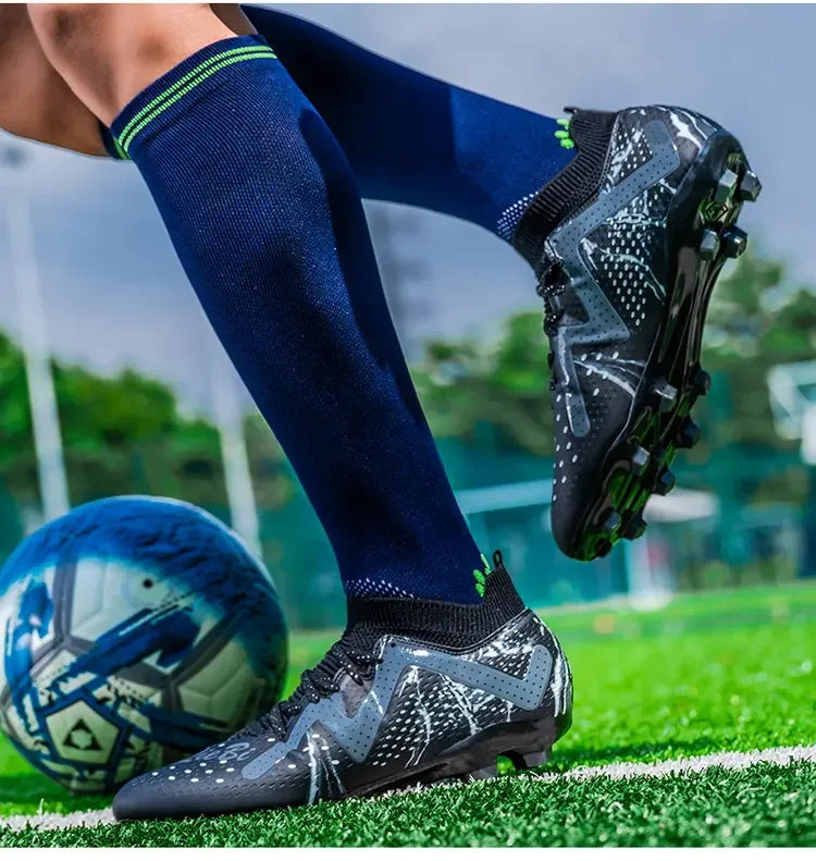 Oversized-Fußballschuhe für Jugendliche und Kinder, komfortables flexibles Design, stabile rutschhemmende Performance für Outdoor-Feldsportarten