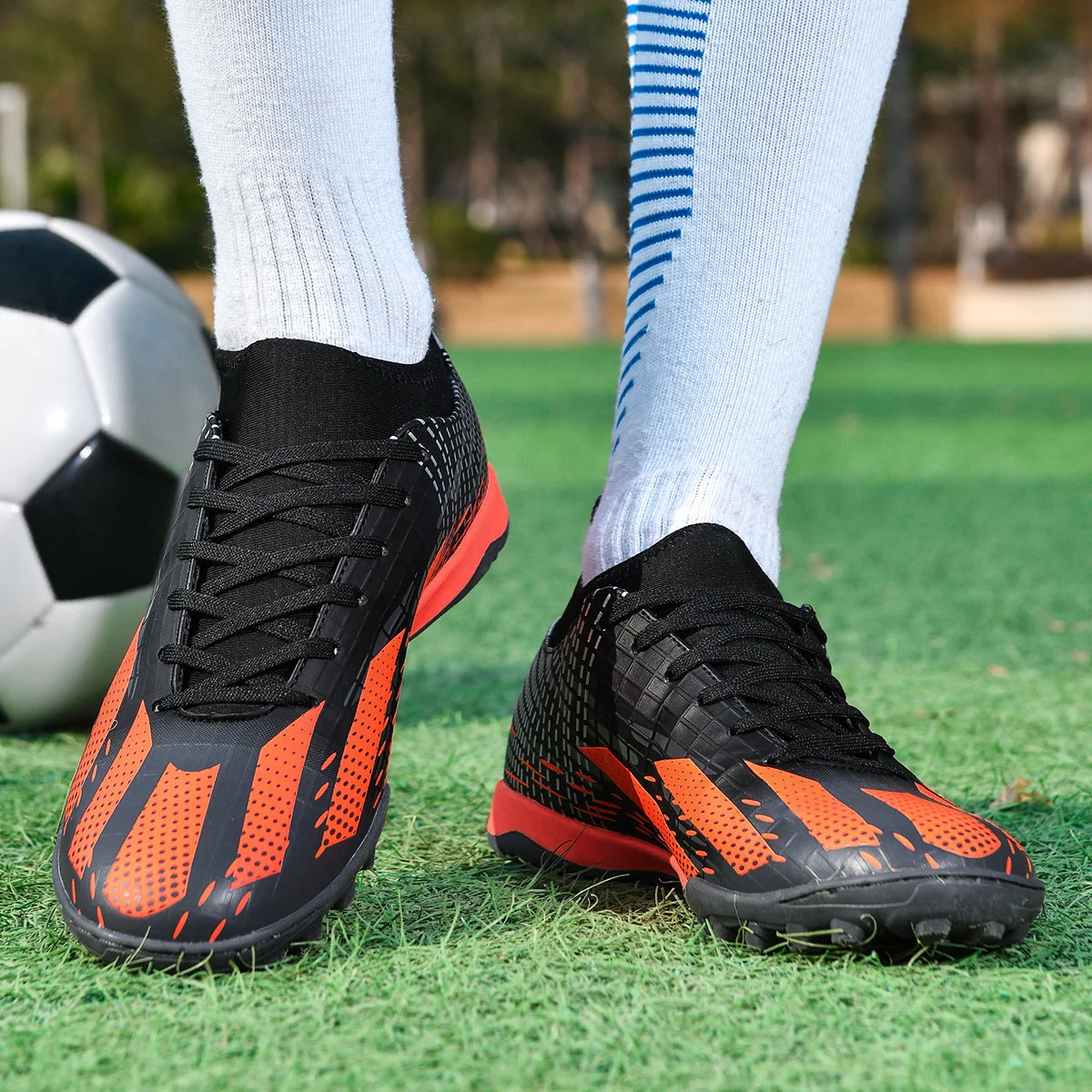 New Men Soccer Shoes Futsal Indoor Football Boots Sport Match Training Kids TF Cleats Grass Ankle Hot-selling High-quality Light