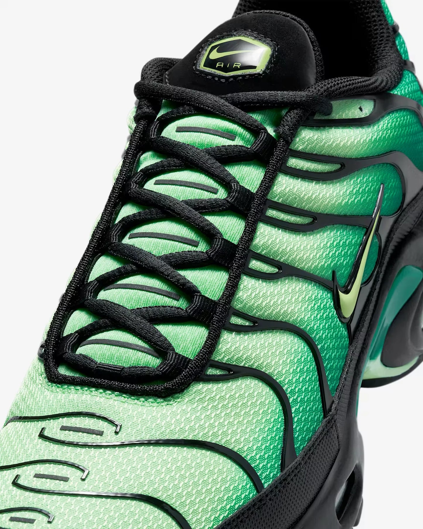 Nike Air Max Plus Men's Low-Top Running Shoes Comfortable Durable Shock Absorption Versatile Style DM0032-019