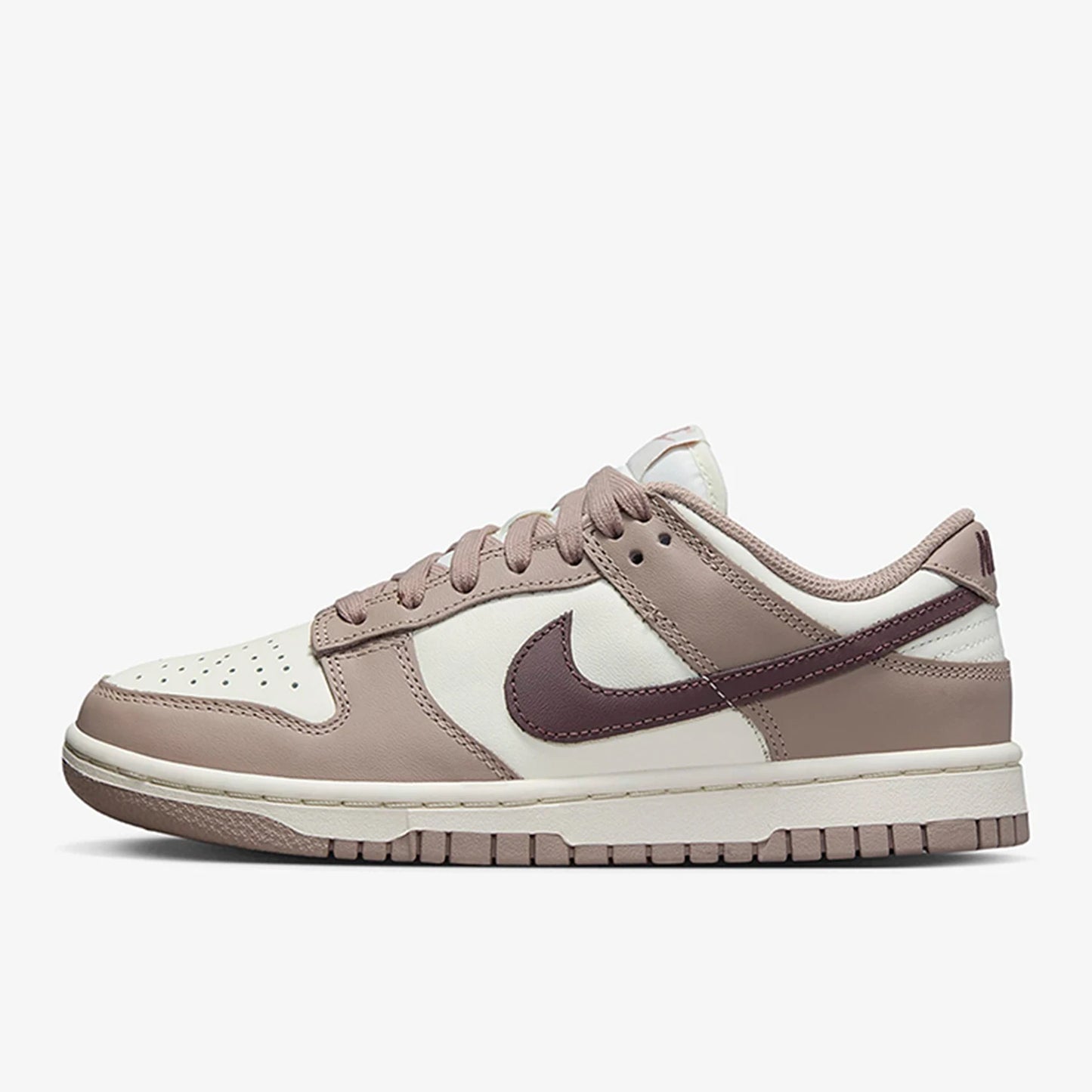 Sneakers basse rétro da donna Nike Genuine Dunk Low DD1503-125
