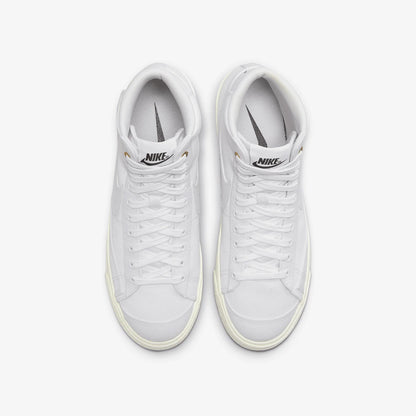 Sneakers casual da donna Nike Authentic BLAZER Pioneers, basse e leggere DX5550-100