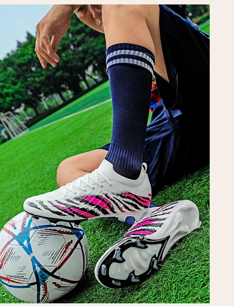 New Men’s Match Unisex Soccer Shoes Outdoor Adult Cleats Ultralight Football Boots Sport Non-Slip Comfortable Grass High-Quality