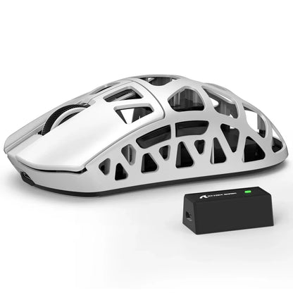 Mouse gaming ATTACK SHARK R3 in lega di magnesio 8K SUPERLIGHT 8000Hz 6 DPI regolabili fino a 26000 PAW3395 BT/2.4G wireless/cablato