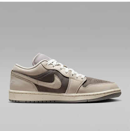 Nike Original JORDAN Herren-Basketballschuhe, niedrig geschnitten, mit Schnürung, strapazierfähig und stoßdämpfend, IB7011-001