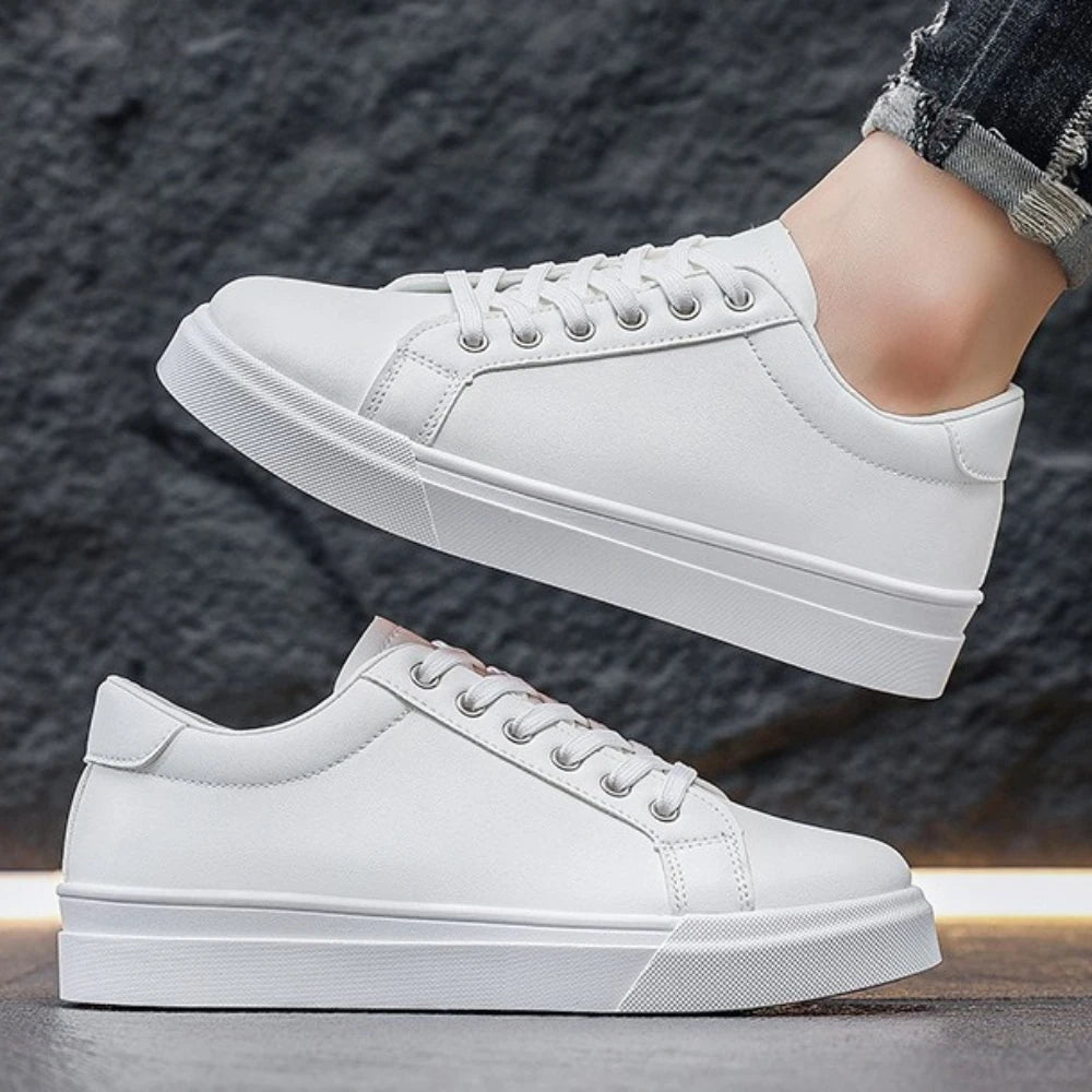 New Hot Selling Fashionable Men's Board Shoes Trendy White Shoes Student Sports Leisure Shoes Versatile Men's Shoes