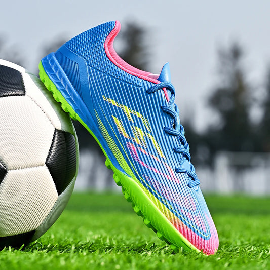 Professional men's soccer shoes TF broken nails provide super grip and anti slip, suitable for all seasons