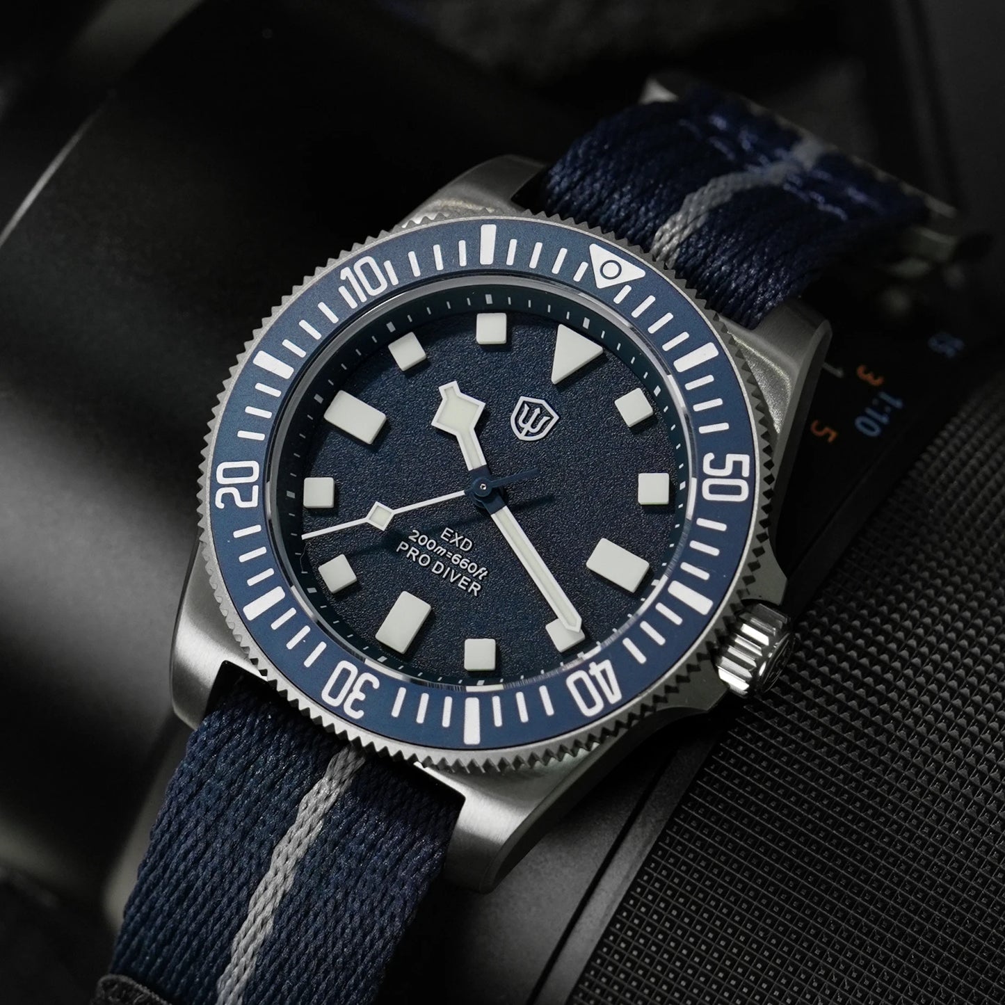 Watchdives EXD 40Mm Titanium Dive Watch Man VH31 Sweep Quartz Watches 200 Waterproof Ar Sapphire BGW9 Luminous 316L Wristwatch