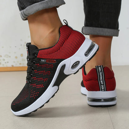 Herren-Schuhe – modische, besonders atmungsaktive Schnür-Laufschuhe – rutschfest, langlebig und mit Komfort wie auf einem Kissen – modische Herren-Sneaker