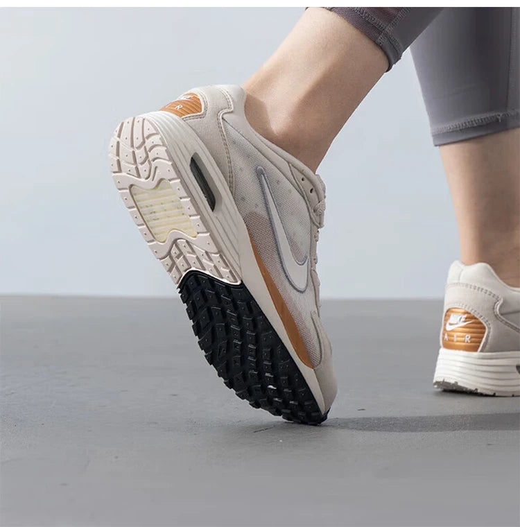 Zapatillas de running ligeras Nike Air Max Solo auténticas para mujer FN0784-105