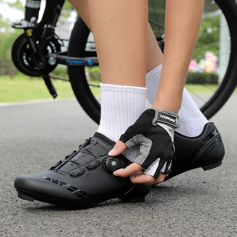 Herren-Mountainbike-Schuhe MTB, atmungsaktiv, rutschfest, hohe Härte, geeignet für Outdoor-Straßenrennen und Mountain-Offroad-Fahrten 37-46