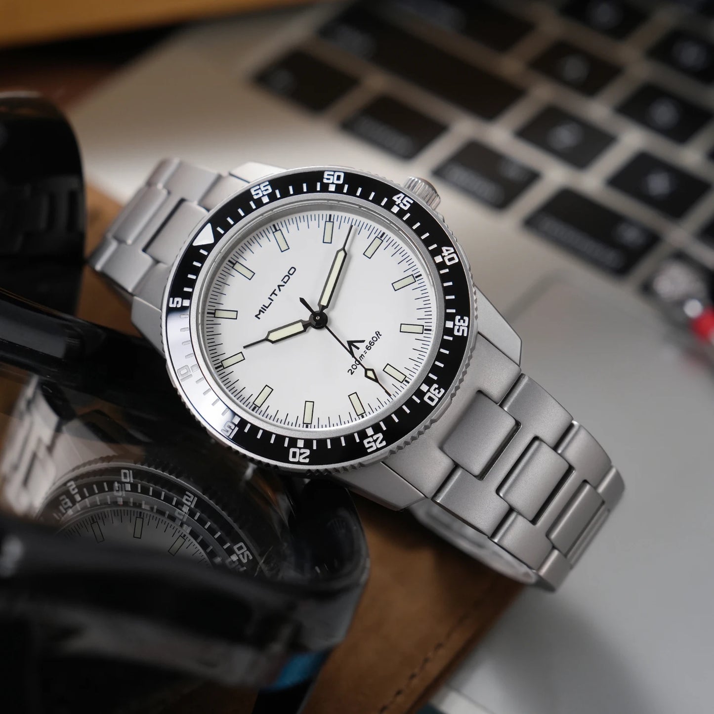 MILITADO  ML25 Quartz Dive Watch VH31 Sweep Second Sapphire Crystal 200M Waterproof BGW9 Lume Ceramic Bezel Men Watch
