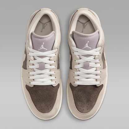 Nike Original JORDAN Herren-Basketballschuhe, niedrig geschnitten, mit Schnürung, strapazierfähig und stoßdämpfend, IB7011-001