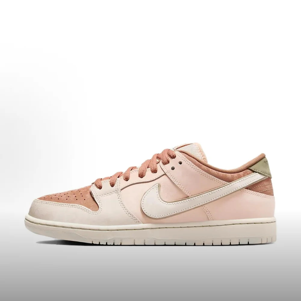 Nike Dunk SB Fashion-forward, versatile everyday low-top sneakers—durable and comfortable for casual wear BQ6817-302