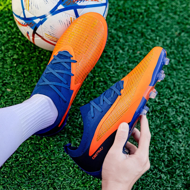 2026 New Men Soccer Cleats Breathable Lightweight Football Boots Anti-Slip Training Shoes Outdoor Sport Sneakers