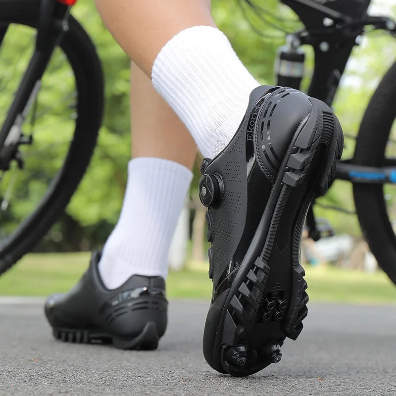Herren-Mountainbike-Schuhe MTB, atmungsaktiv, rutschfest, hohe Härte, geeignet für Outdoor-Straßenrennen und Mountain-Offroad-Fahrten 37-46
