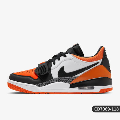 Nike Original Jordan Herren-Basketballschuhe mit Air-Dämpfung CD7069-118